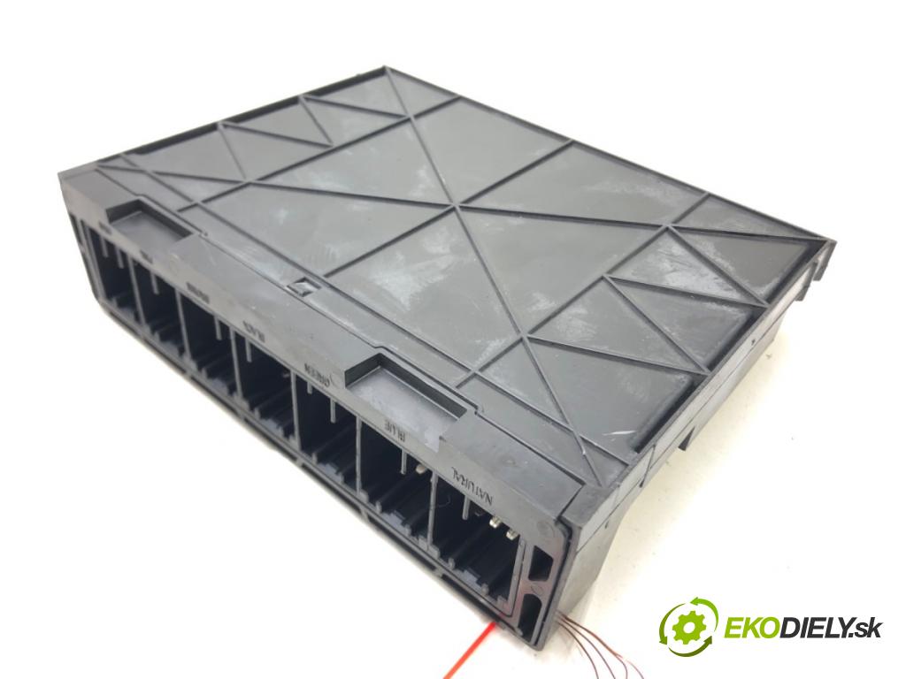 OPEL ASTRA K Sports Tourer (B16) 2015 - 2022    1.6 CDTi (35) 100 kW [136 KM] olej napędowy 2015 -  Modul komfortu 13518371 (Moduly komfortu)