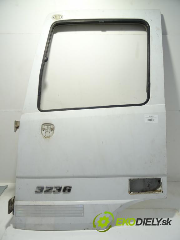 MERCEDES-BENZ ACTROS MP2 / MP3 2002 - 2022    3236 B  Dvere predný ľave  (Ostatné)