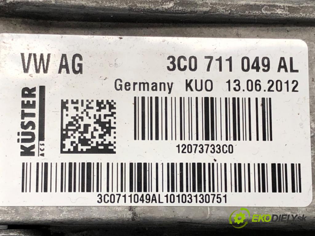 VW PASSAT B7 Variant (365) 2010 - 2015    2.0 TDI 103 kW [140 KM] olej napędowy 2010 - 2014  Kulisa 3C0711049AL (Rýchlostné páky / kulisy)