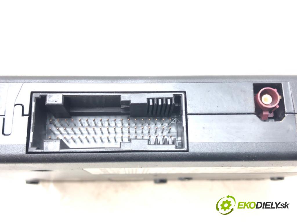 VW PASSAT B7 Variant (365) 2010 - 2015    2.0 TDI 103 kW [140 KM] olej napędowy 2010 - 2014  modul BLUETOOTH 3C8035730C (Ostatní)