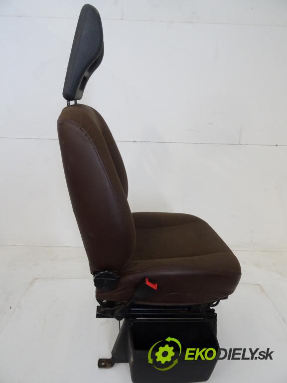 FIAT DUCATO Skrzynia (244_) 2002 - 2022    2.3 JTD 81 kW [110 KM] olej napędowy 2002 - 2022  Sedadlo ľavy  (Sedačky, sedadlá)