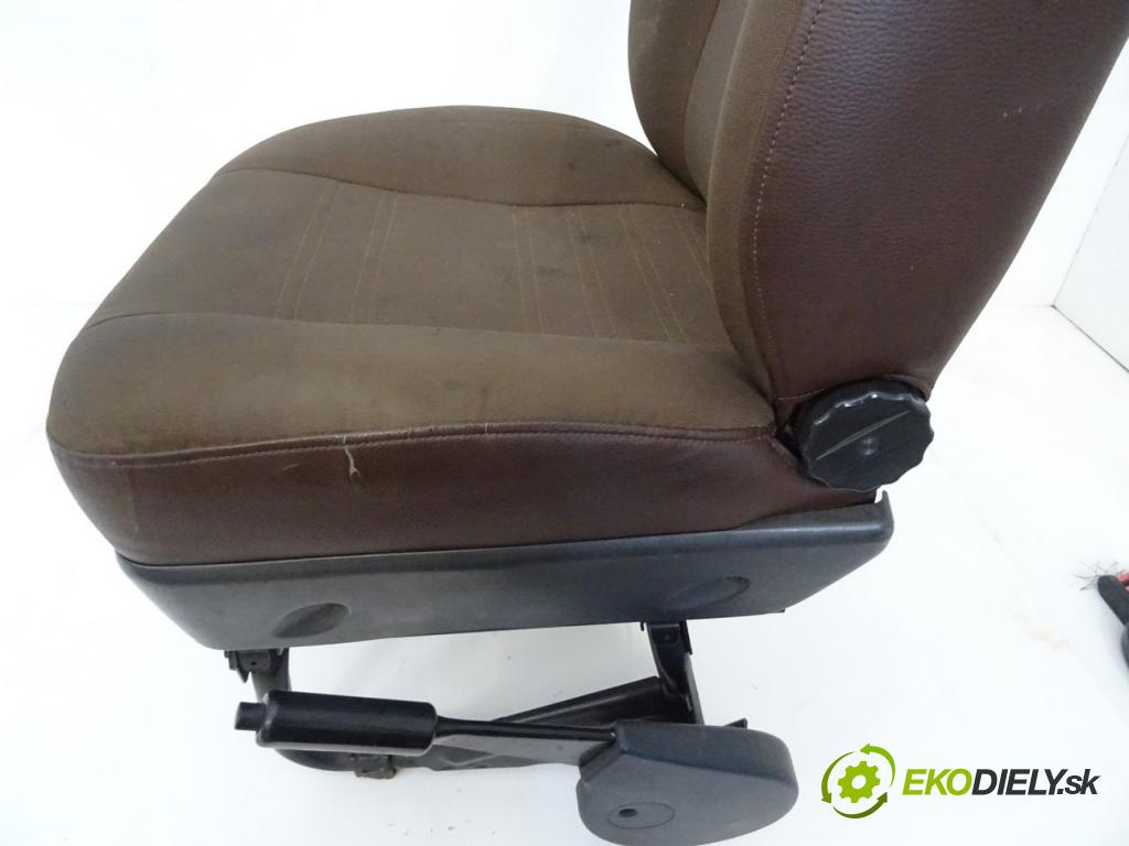 FIAT DUCATO Skrzynia (244_) 2002 - 2022    2.3 JTD 81 kW [110 KM] olej napędowy 2002 - 2022  Sedadlo ľavy  (Sedačky, sedadlá)