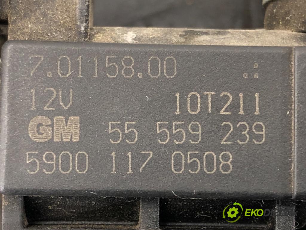 OPEL ASTRA J (P10) 2009 - 2015    1.4 Turbo (68) 103 kW [140 KM] benzyna 2009 - 2015  Potrubie sacie, sanie 55573170 (Sacie potrubia)