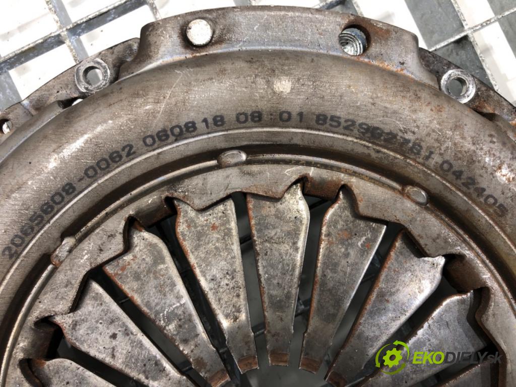 HYUNDAI i30 (FD) 2007 - 2012    1.6 CRDi 66 kW [90 KM] olej napędowy 2007 - 2011  Spojková sada (bez ložiska) komplet 3000950504 (Kompletné sady (bez ložiska))