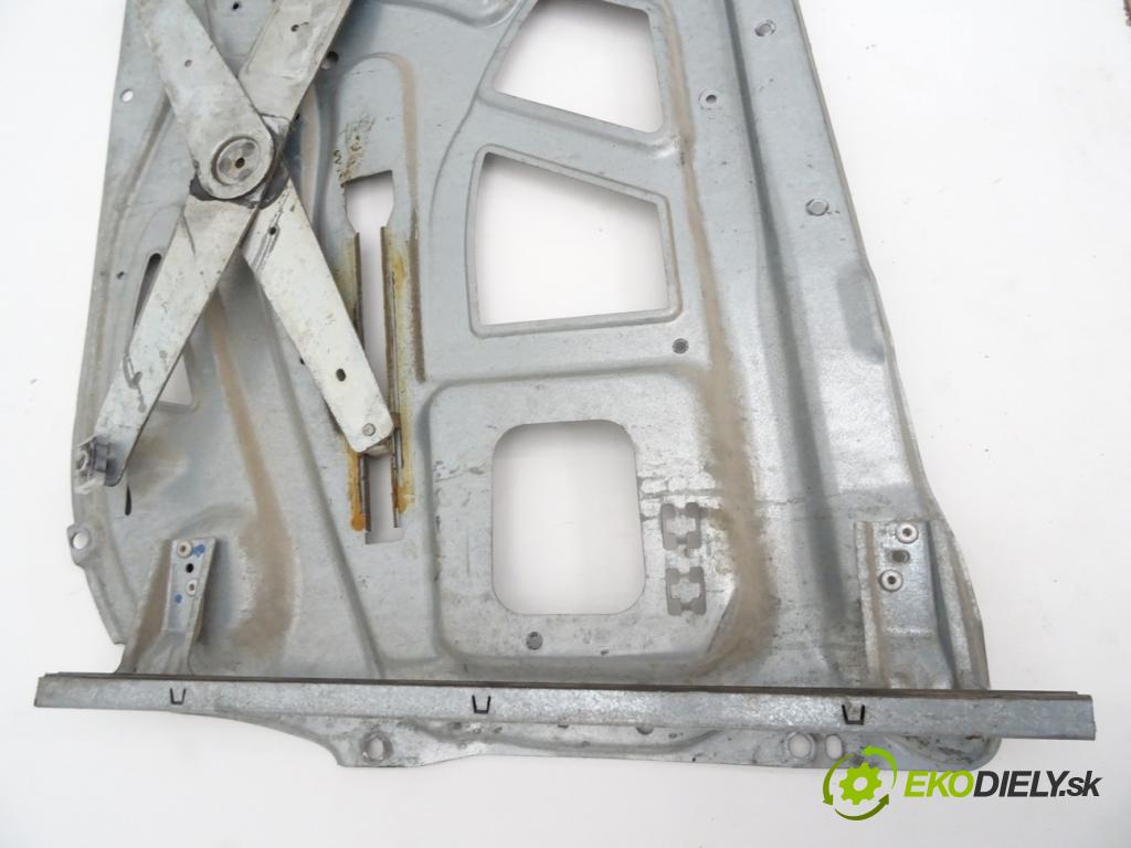 MERCEDES-BENZ ACTROS MP2 / MP3 2002 - 2022    3236 B  ZDVIH: okna predný ľavy