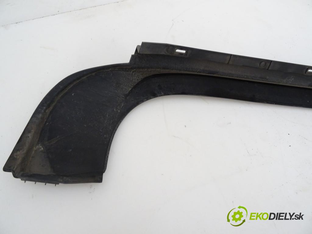 MERCEDES-BENZ ACTROS MP2 / MP3 2002 - 2022    3236 B  Lišta Dvere ľavá strana 9436980362 (Lišty)
