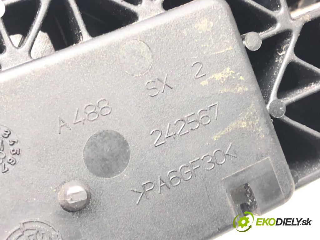 FIAT BRAVO II (198_) 2006 - 2022    1.6 D Multijet (198AXH1B) 77 kW [105 KM] olej napę  Kľučka predný ľavá strana vonkajšia  (Vonkajšie predné ľavé)