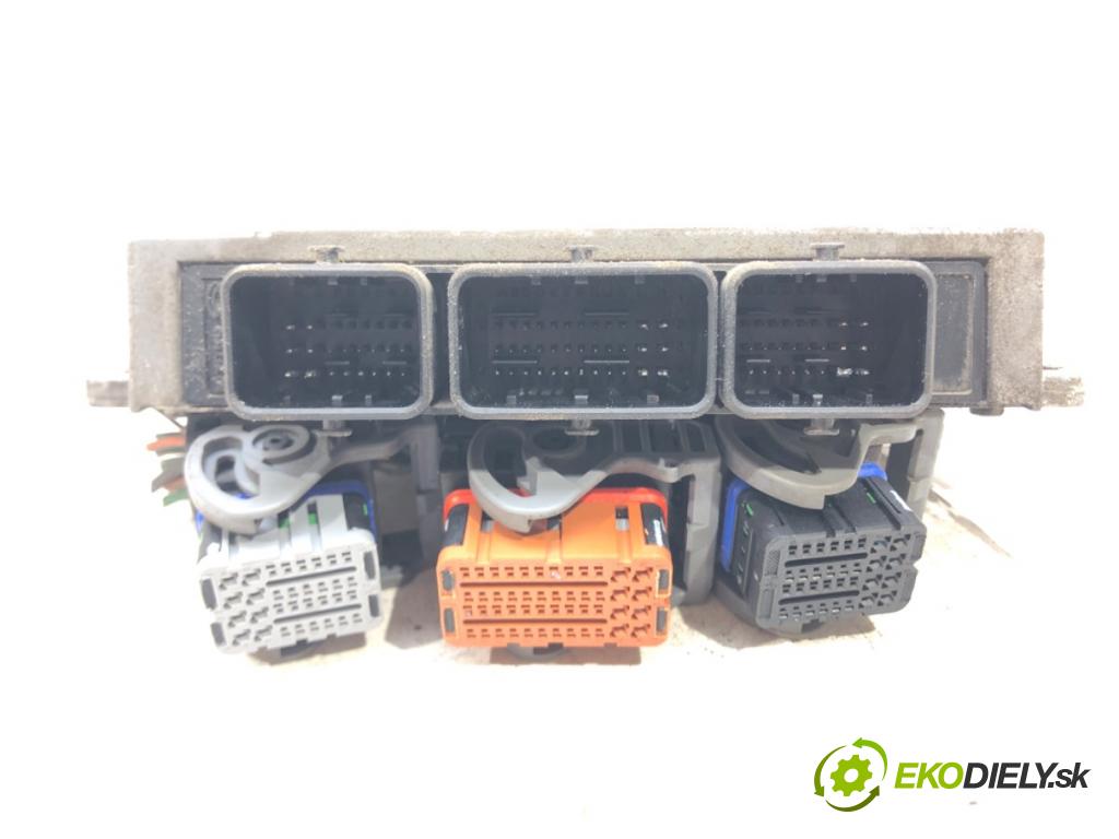 RENAULT LAGUNA II (BG0/1_) 2001 - 2007 1.8 16V (BG0B, BG0C, BG0J, BG0M, BG0V) 89 kW [121 riadiaca jednotka Motor 8200153997 (Riadiace jednotky)