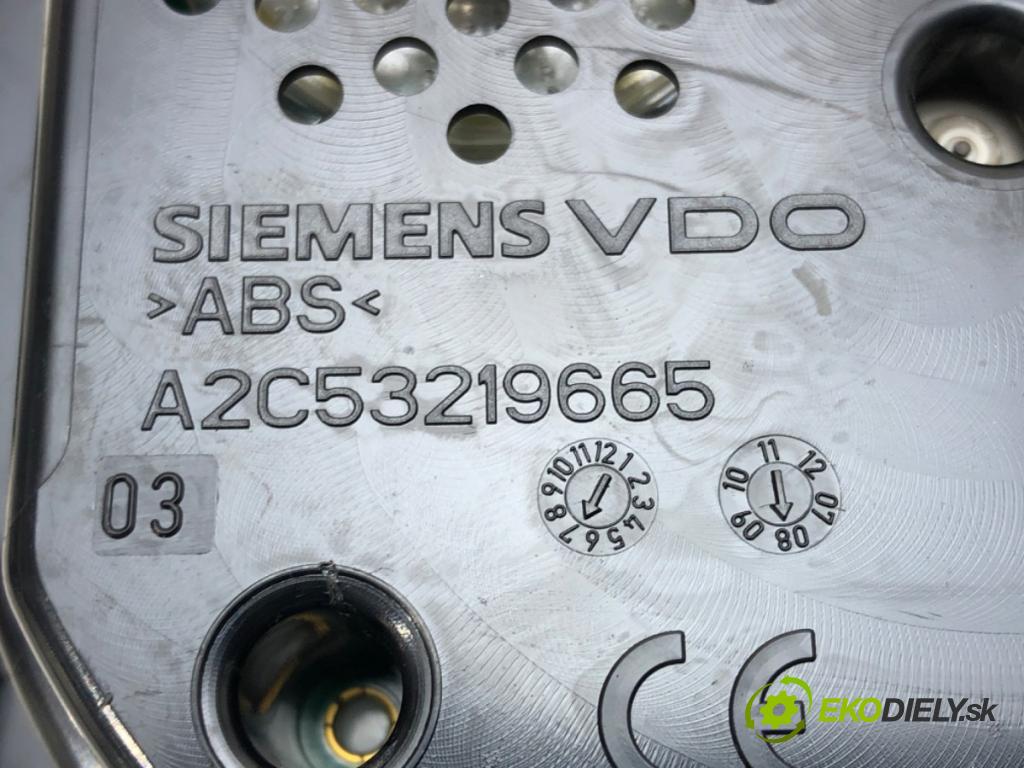 SKODA SUPERB II (3T4) 2008 - 2015    1.8 TSI 118 kW [160 KM] benzyna 2008 - 2015  Prístrojovka 3T1920840B (Prístrojové dosky, displeje)