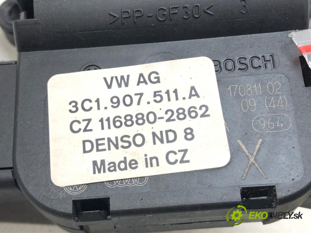VW GOLF PLUS V (5M1, 521) 2004 - 2013    1.4 TSI 90 kW [122 KM] benzyna 2007 - 2013  Motorček kúrenia 3C1907511A (Motorčeky kúrenia)