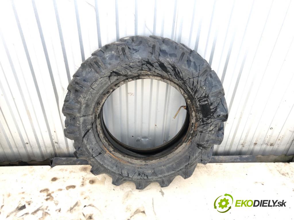 --- ---    ---  PNEUMATIKY: zadní část 8,3-20 kusy 2