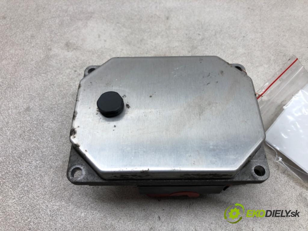 FIAT 500 (312_) 2007 - 2022    1.2 (312AXA1A) 51 kW [69 KM] benzyna 2007 - 2022  riadiaca jednotka Motor 51847332 (Riadiace jednotky)