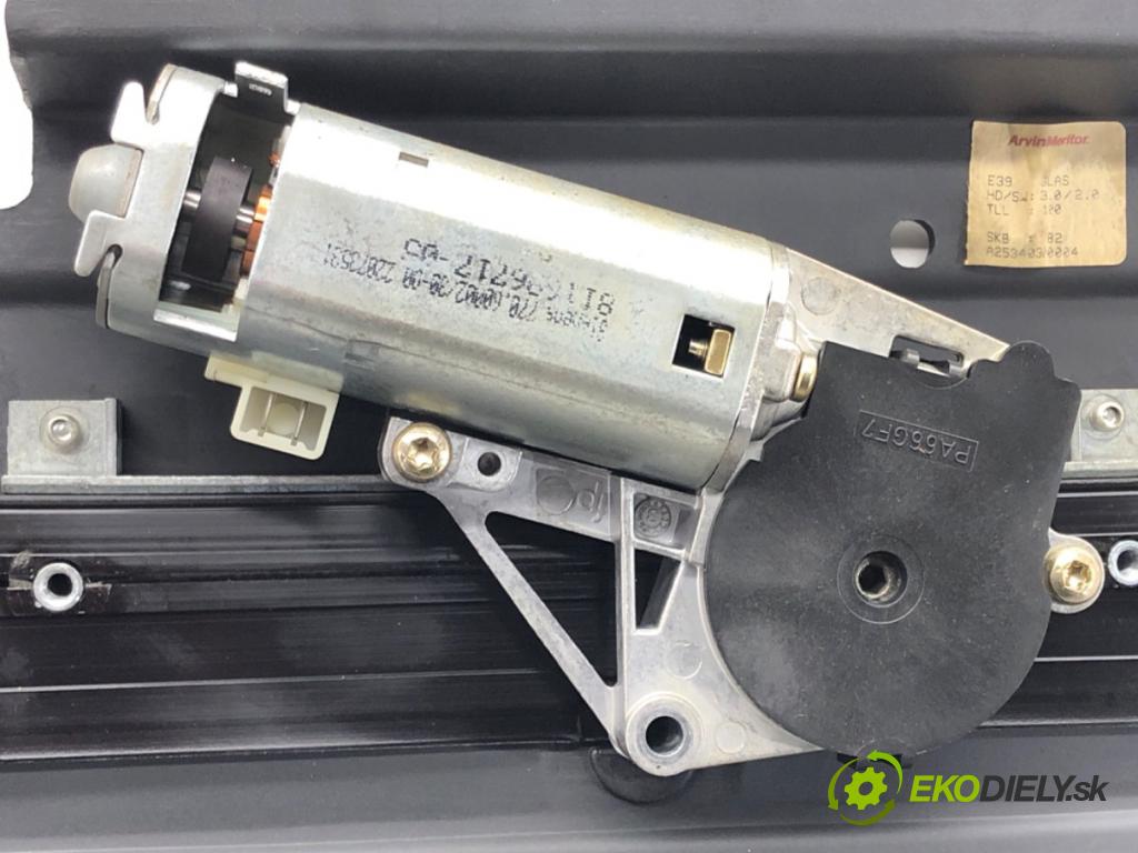 BMW 5 (E39) 1995 - 2003    525 d 120 kW [163 KM] olej napędowy 2000 - 2003  střešní okno  (Okna karoserie)