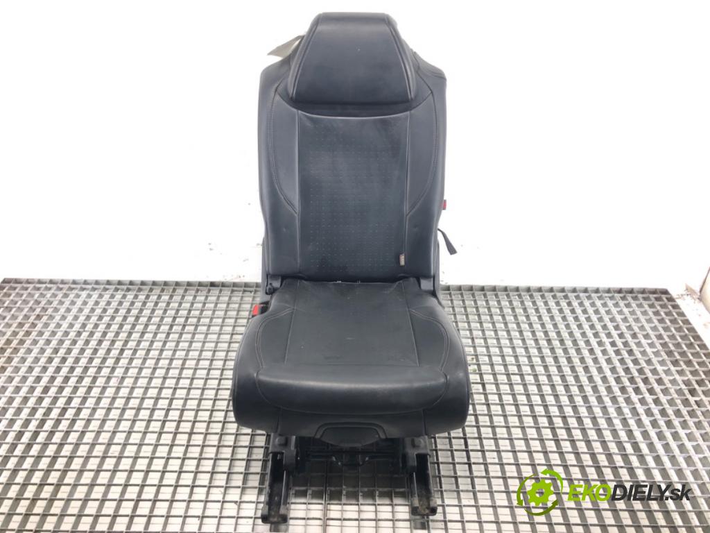CITROEN C4 GRAND PICASSO I (UA_) 2006 - 2013    2.0 i 16V 103 kW [140 KM] benzyna 2006 - 2013  Sedadlo zadný  (Sedačky, sedadlá)