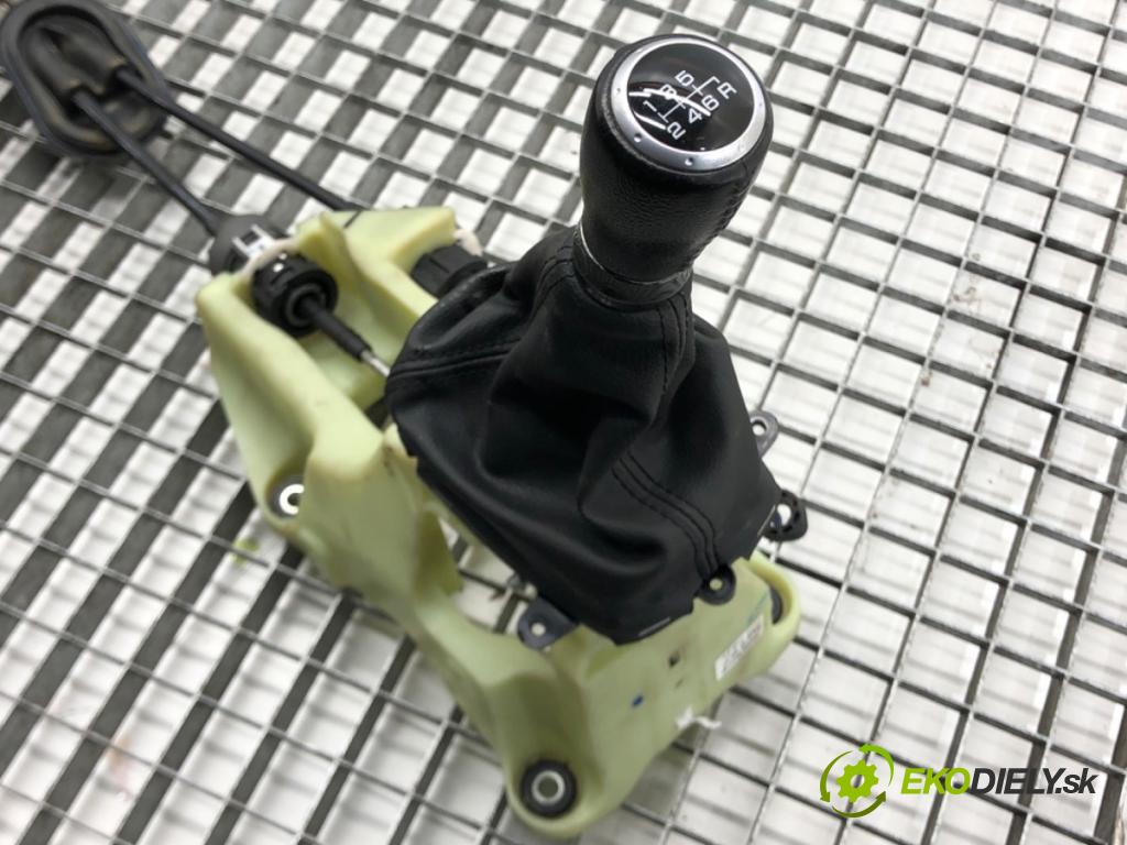 HONDA ACCORD VIII Kombi (CW) 2008 - 2022    2.2 i-DTEC (CW3) 110 kW [150 KM] olej napędowy 200  Kulisa  (Rýchlostné páky / kulisy)