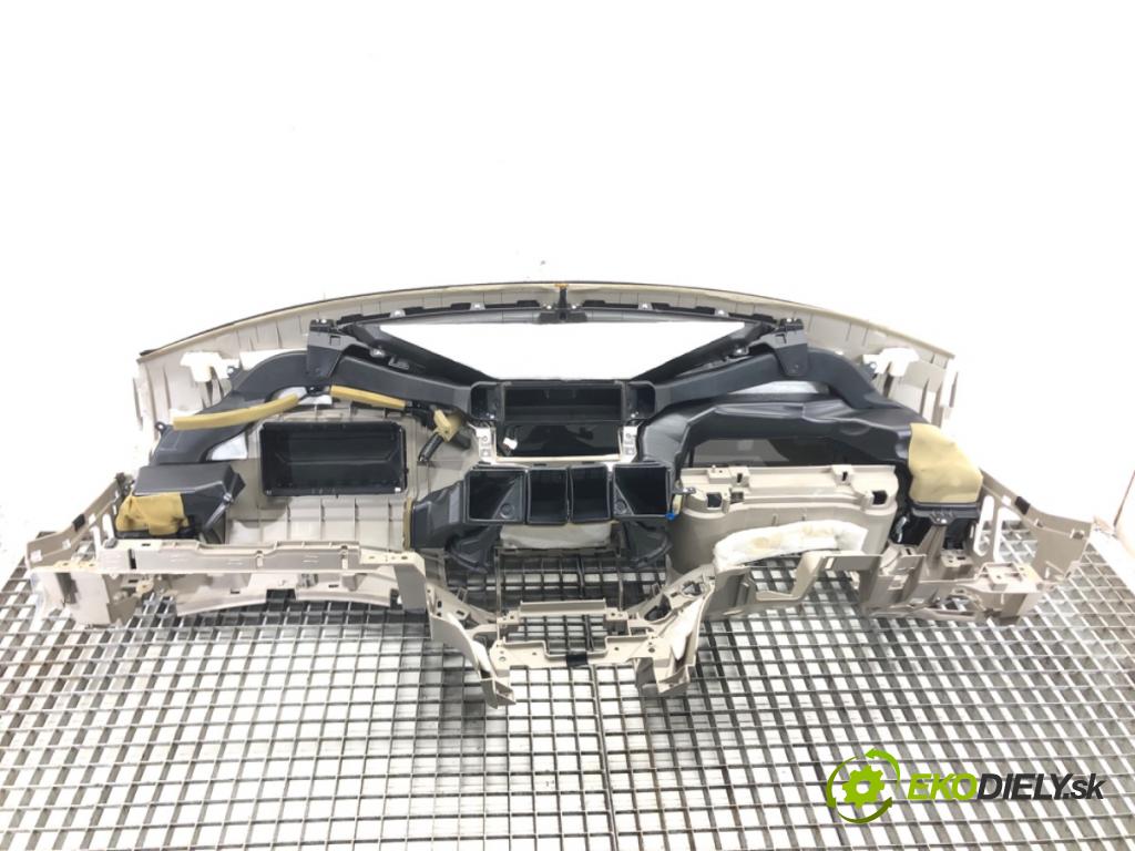 HONDA ACCORD VIII Kombi (CW) 2008 - 2022    2.2 i-DTEC (CW3) 110 kW [150 KM] olej napędowy 200  Palubná doska  (Palubné dosky)