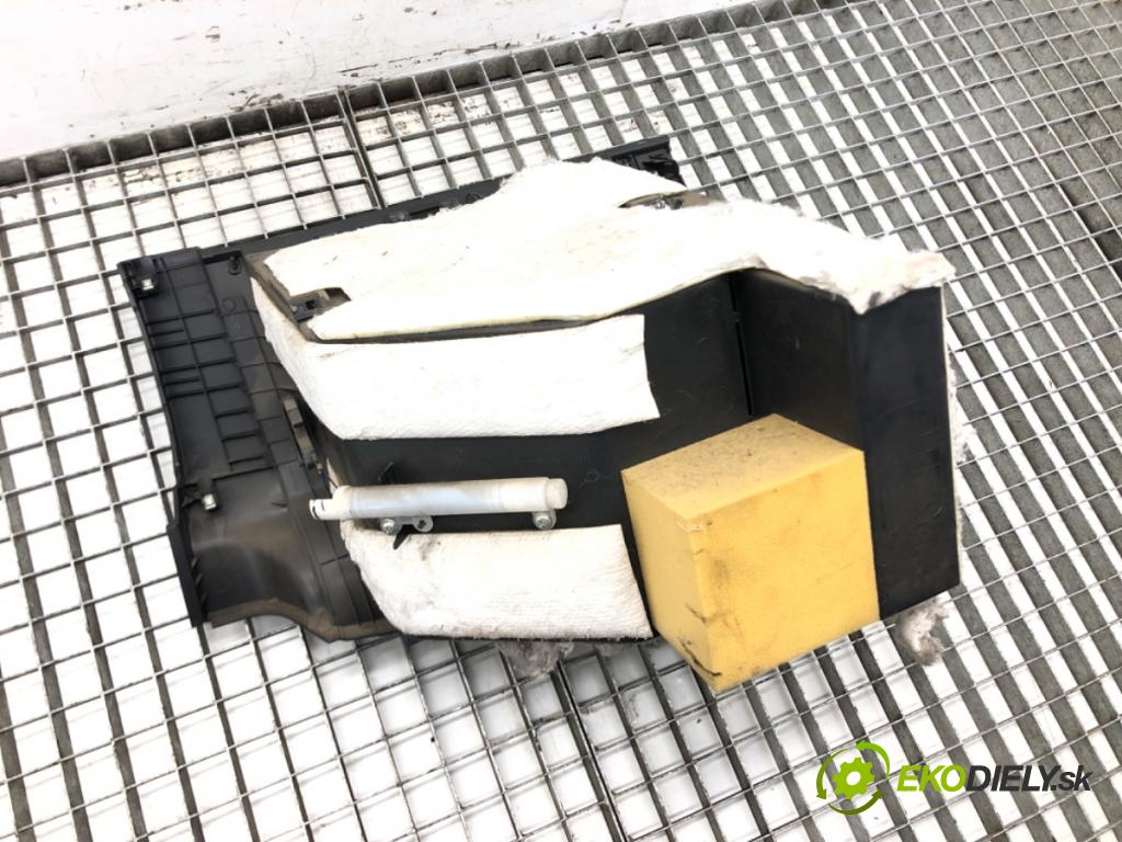 NISSAN X-TRAIL II (T31) 2007 - 2018    2.0 dCi 110 kW [150 KM] olej napędowy 2007 - 2013  Priehradka, kastlík spolujazdca  (Priehradky, kastlíky)