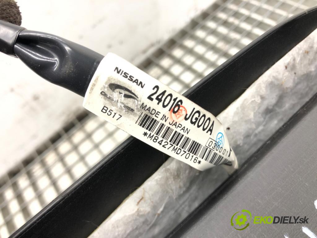 NISSAN X-TRAIL II (T31) 2007 - 2018    2.0 dCi 110 kW [150 KM] olej napędowy 2007 - 2013  Lakťová opierka  (Lakťové opierky)