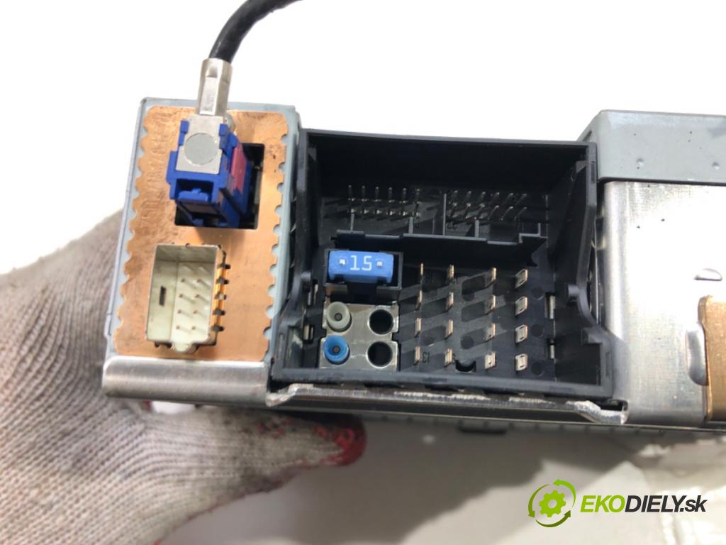 BMW 1 (E87) 2003 - 2013    118 d 105 kW [143 KM] olej napędowy 2007 - 2011  RADIO 9186215 (Audio zariadenia)