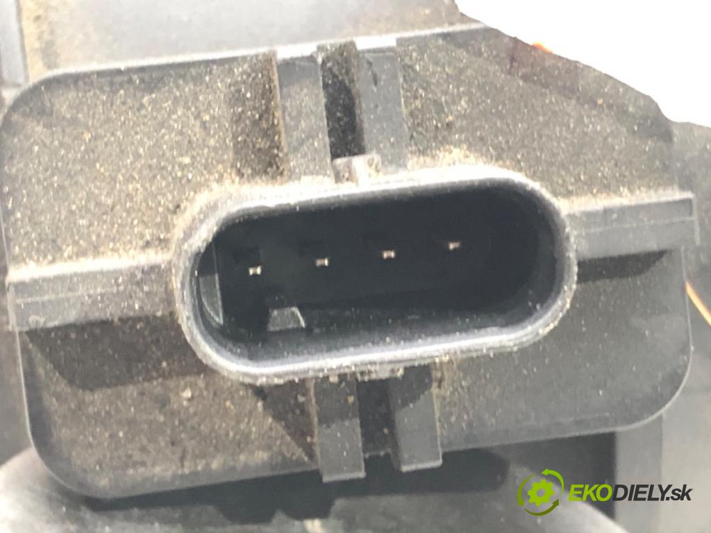 VW PASSAT B7 (362) 2010 - 2015    2.0 TDI 103 kW [140 KM] olej napędowy 2010 - 2014  Váha vzduchu 03L906461A (Váhy vzduchu)