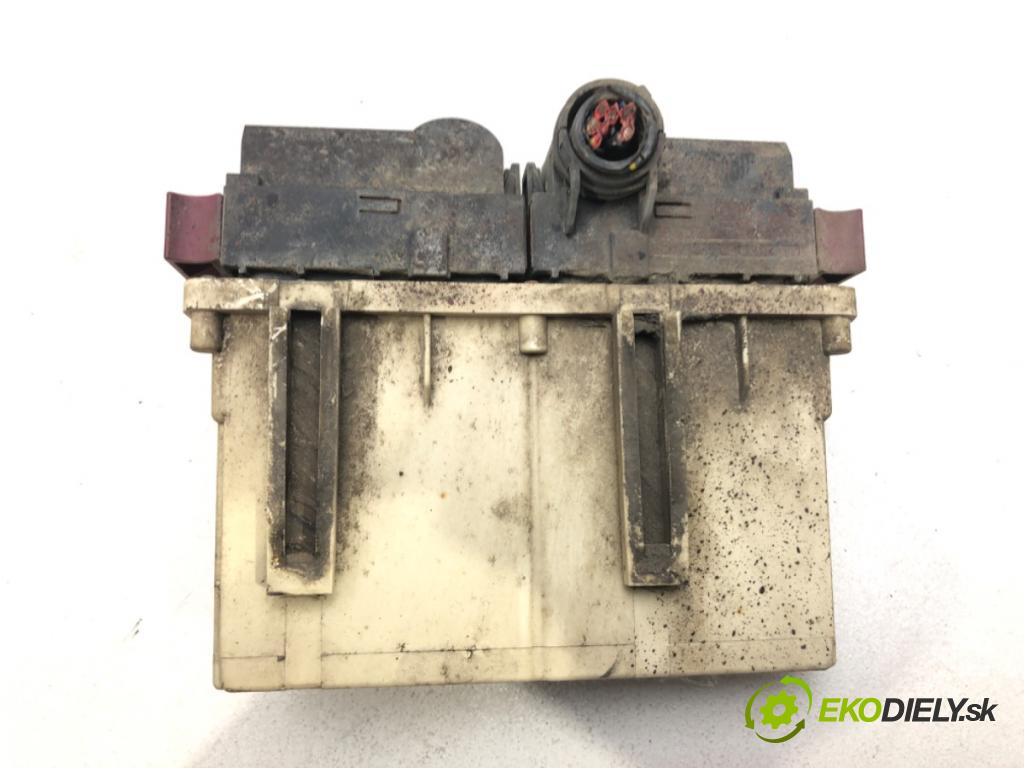 OPEL ASTRA G liftback (T98) 1998 - 2009    2.2 16V (F08, F48) 108 kW [147 KM] benzyna 2000 -   Modul Riadiaca jednotka ventilátora 24409214 (Ostatné)