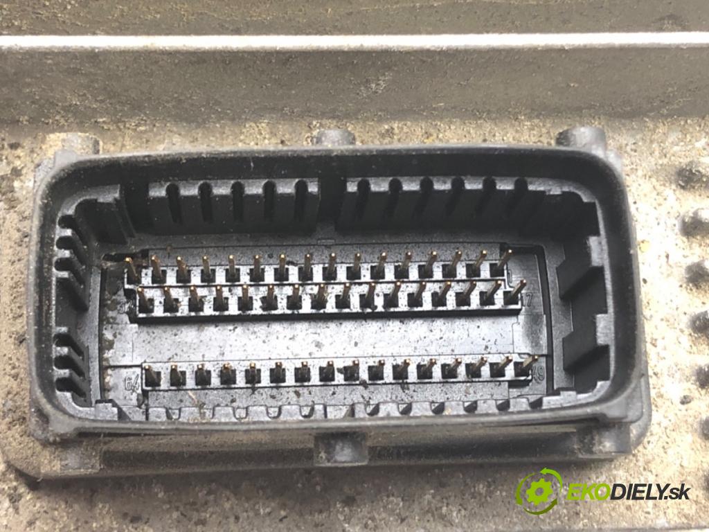 OPEL ASTRA G liftback (T98) 1998 - 2009    2.2 16V (F08, F48) 108 kW [147 KM] benzyna 2000 -   riadiaca jednotka Motor 12202143 (Riadiace jednotky)