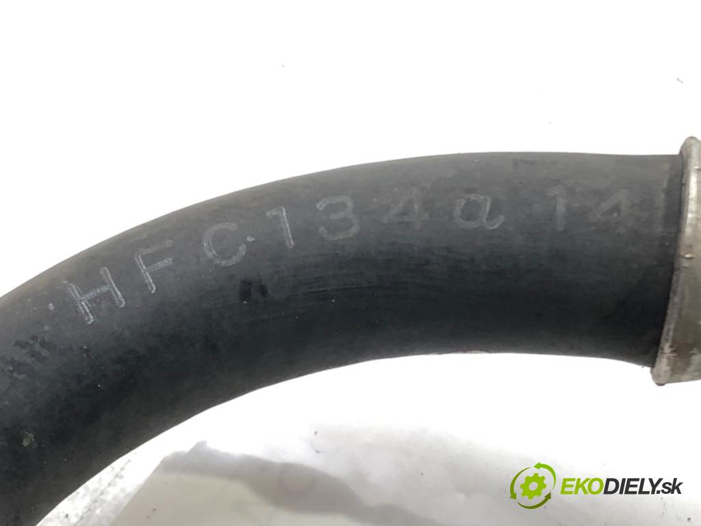 TOYOTA YARIS (_P9_) 2005 - 2014    1.3 VVT-i (SCP90_) 64 kW [87 KM] benzyna 2005 - 20  rúrka klimatizace  (Rozvody klimatizace)