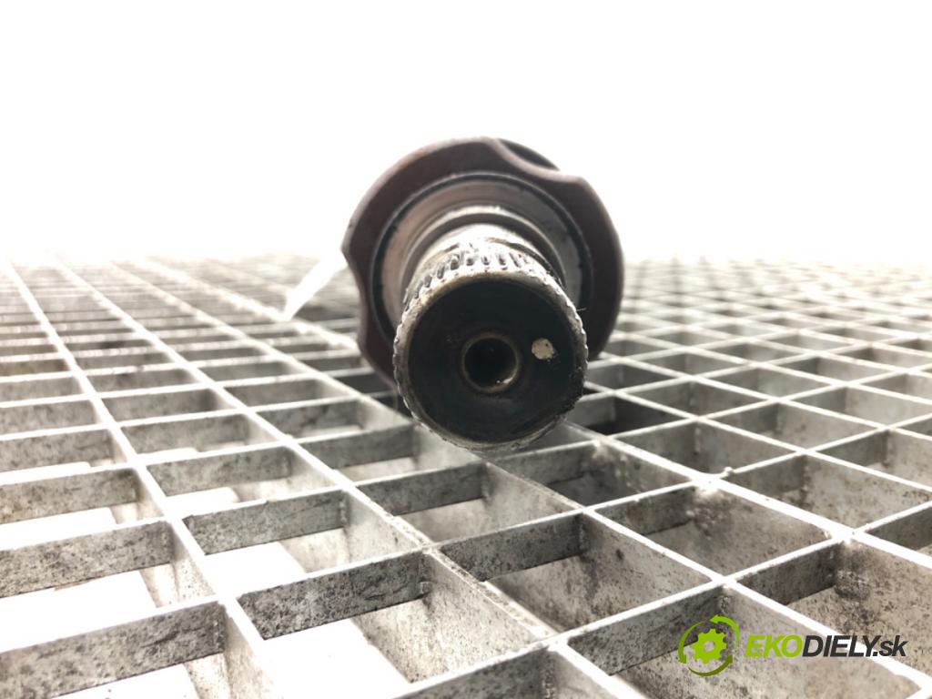 RENAULT MEGANE III Grandtour (KZ0/1) 2008 - 2022    1.6 dCi (KZ00, KZ12, KZ13) 96 kW [130 KM] olej nap  Poloos ľavá strana  (Poloosy)