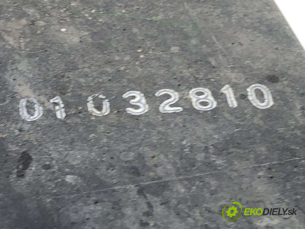 TOYOTA RAV 4 I (_A1_) 1994 - 2000    2.0 4WD (SXA10) 95 kW [129 KM] benzyna 1994 - 2000  Svetlomet pravy  (Pravé)