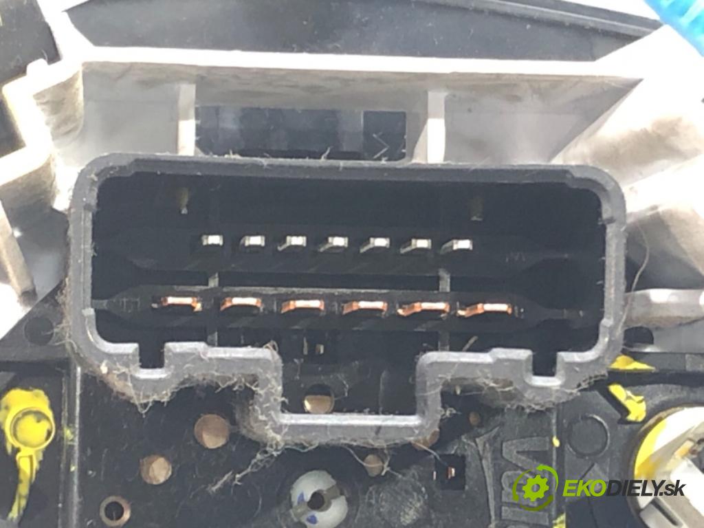 DACIA DUSTER (HS_) 2010 - 2018    1.6 SCe 115 84 kW [115 KM] benzyna 2015 - 2018  Panel ovládania kúrenia N112381J (Prepínače, spínače, tlačidlá a ovládače kúrenia)