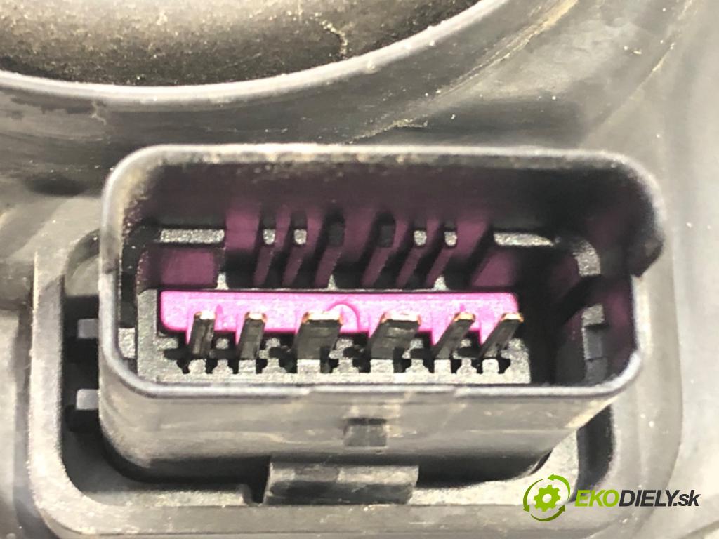 DACIA DUSTER (HS_) 2010 - 2018    1.6 SCe 115 84 kW [115 KM] benzyna 2015 - 2018  Svetlomet pravy 260100156R (Pravé)