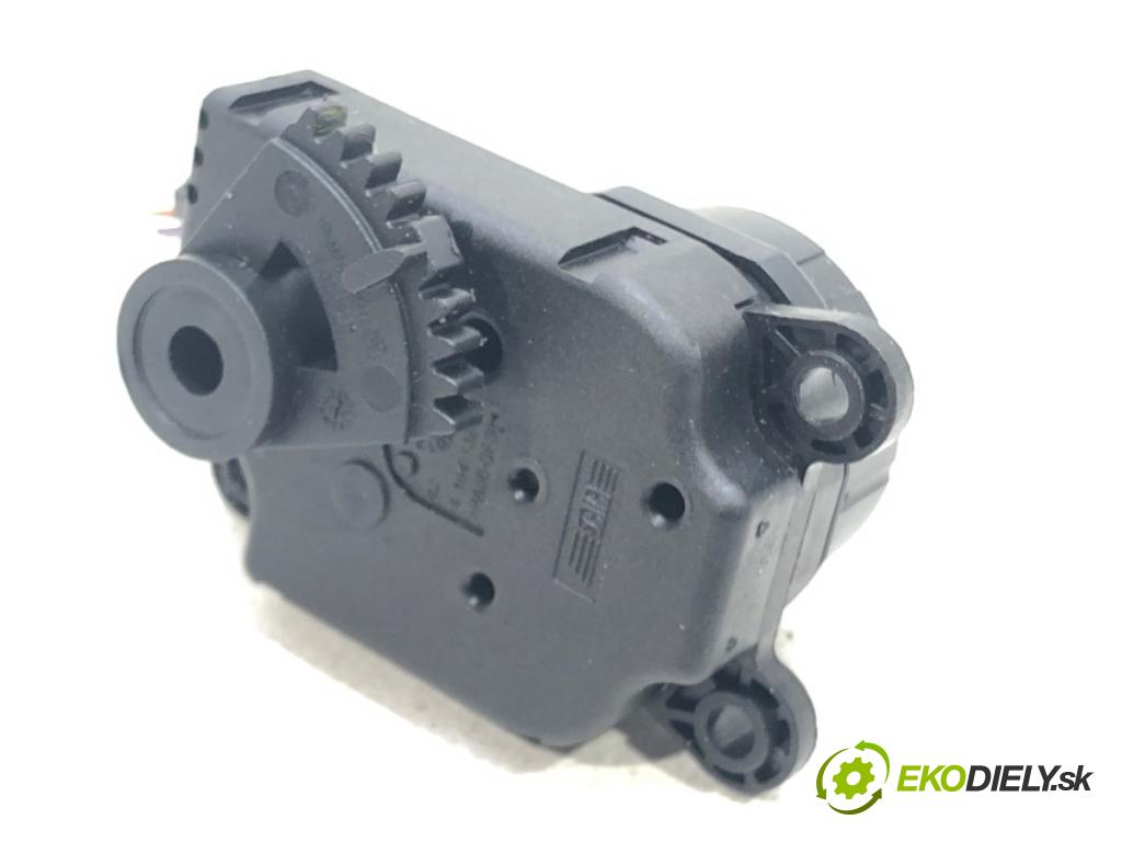 FORD KUGA II (DM2) 2012 - 2022    1.5 EcoBoost 110 kW [150 KM] benzyna 2014 - 2019  Motorček kúrenia AV6N-19E616-AA (Motorčeky kúrenia)