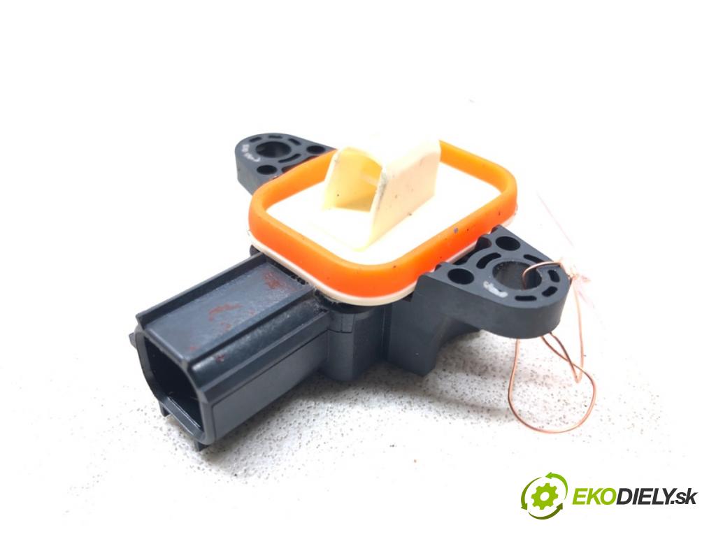 FORD KUGA II (DM2) 2012 - 2022    1.5 EcoBoost 110 kW [150 KM] benzyna 2014 - 2019  Snímač nárazu H2GT-14C676-AA (Snímače nárazu)