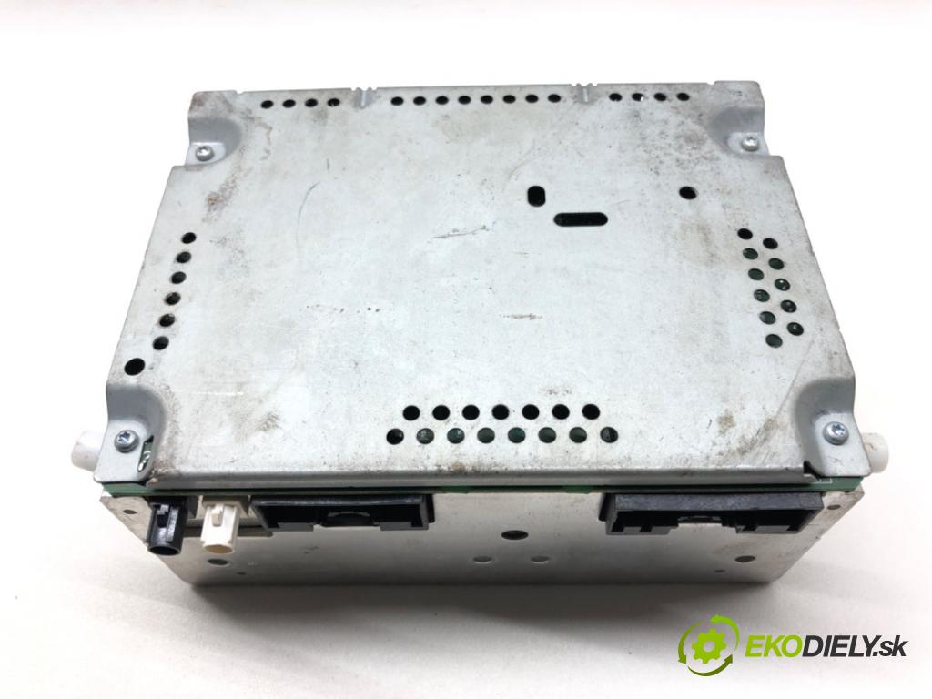 FORD FIESTA VI (CB1, CCN) 2008 - 2022    1.25 60 kW [82 KM] benzyna 2008 - 2017  RADIO AA6T-18C815-RB (Audio zariadenia)