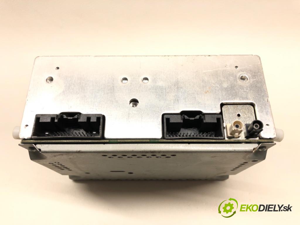 FORD FIESTA VI (CB1, CCN) 2008 - 2022    1.25 60 kW [82 KM] benzyna 2008 - 2017  RADIO AA6T-18C815-RB (Audio zariadenia)