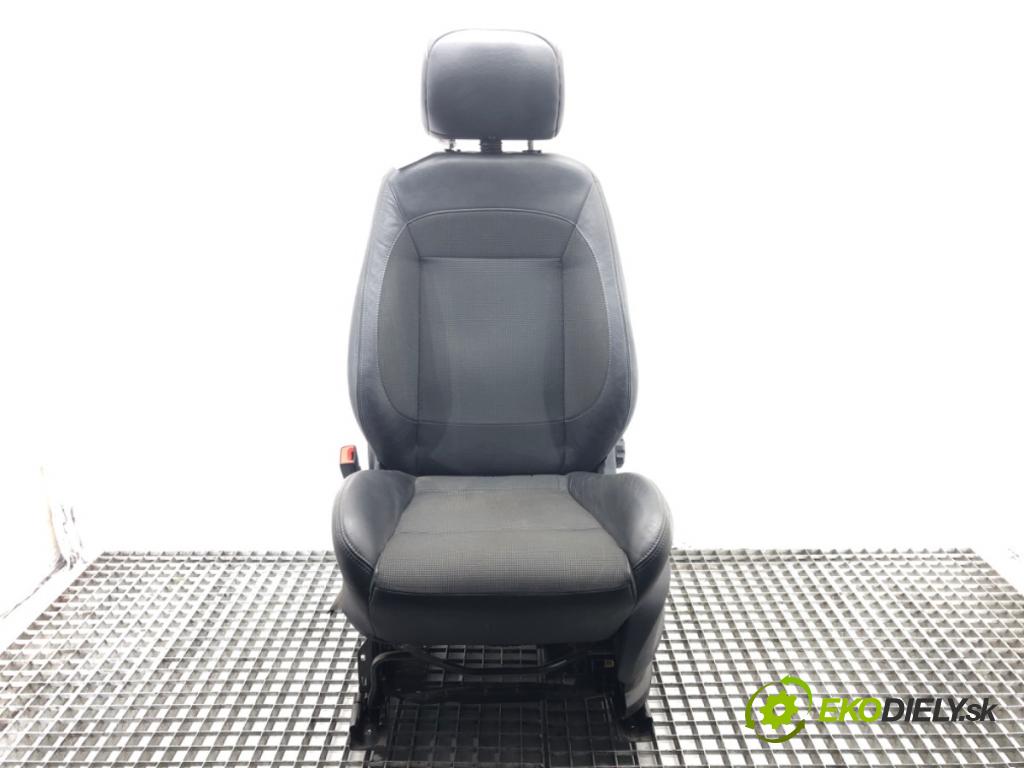 FORD S-MAX (WA6) 2006 - 2014    2.5 ST 162 kW [220 KM] benzyna 2006 - 2014  Sedadlo ľavy obrazovka 