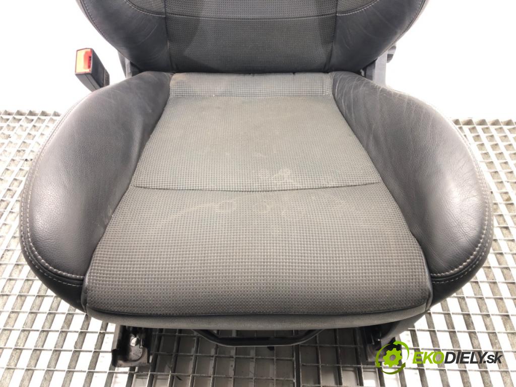 FORD S-MAX (WA6) 2006 - 2014    2.5 ST 162 kW [220 KM] benzyna 2006 - 2014  Sedadlo ľavy obrazovka