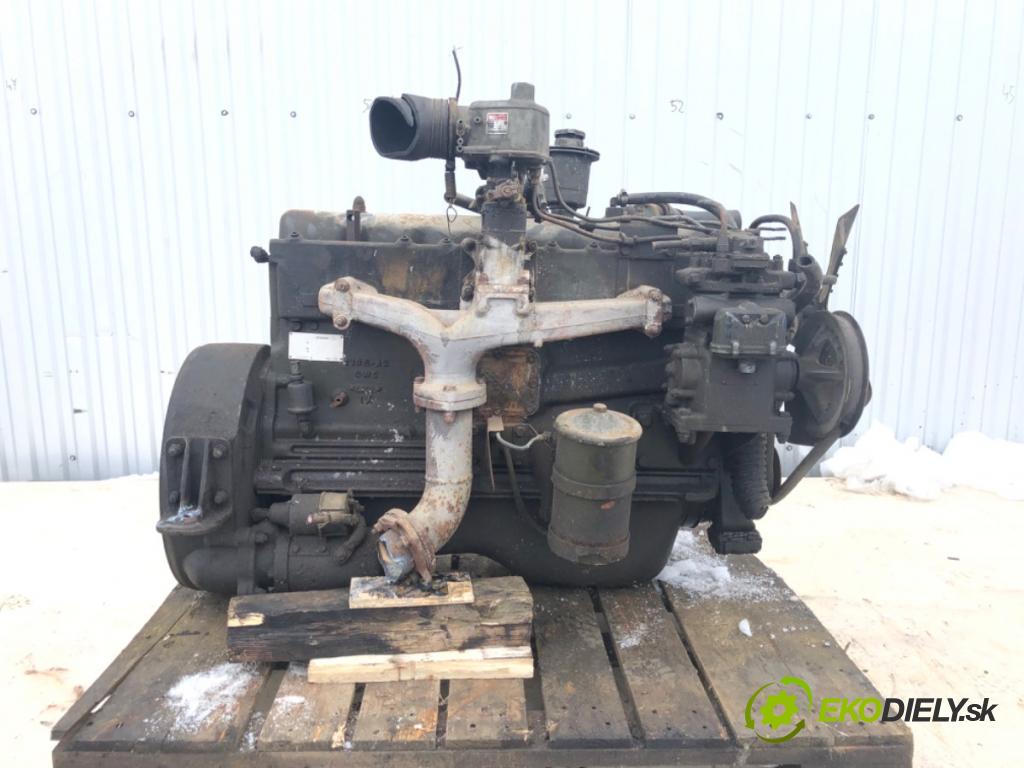 CIĘŻARÓWKA USA ---    ---  motor REO HOLLEY ZABYTKOWY USA (Motory (kompletní))