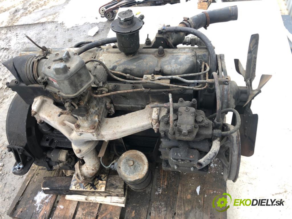 CIĘŻARÓWKA USA ---    ---  motor REO HOLLEY ZABYTKOWY USA (Motory (kompletní))