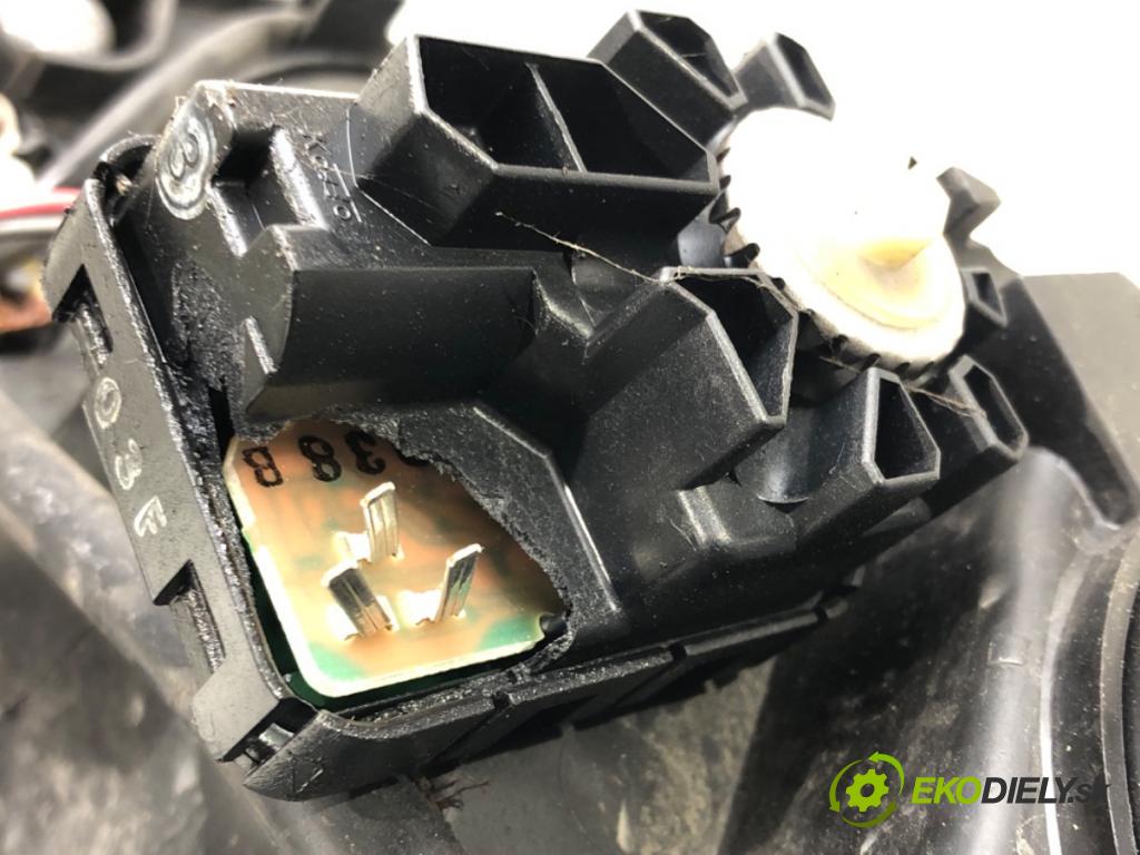 SUBARU FORESTER (SH_) 2007 - 2022    2.0 D AWD (SHH) 108 kW [147 KM] olej napędowy 2008  Svetlomet pravy  (Pravé)