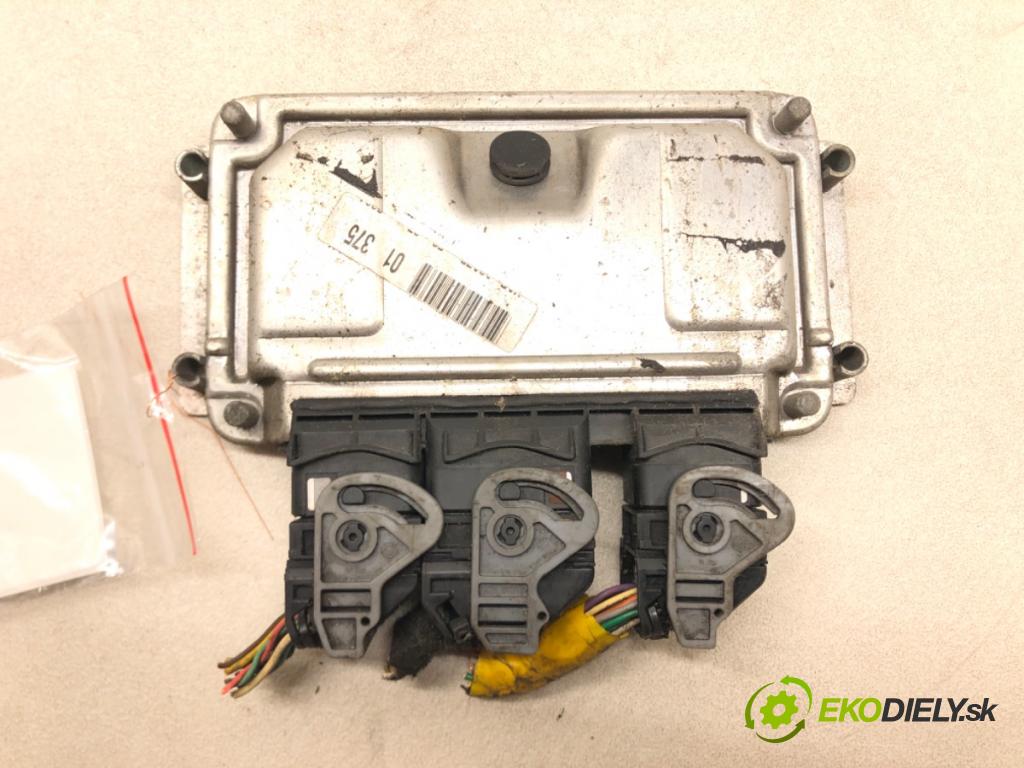 PEUGEOT 1007 (KM_) 2005 - 2022    1.6 16V 80 kW [109 KM] benzyna 2005 - 2022  riadiaca jednotka Motor 9658477080 0261208191 (Riadiace jednotky)