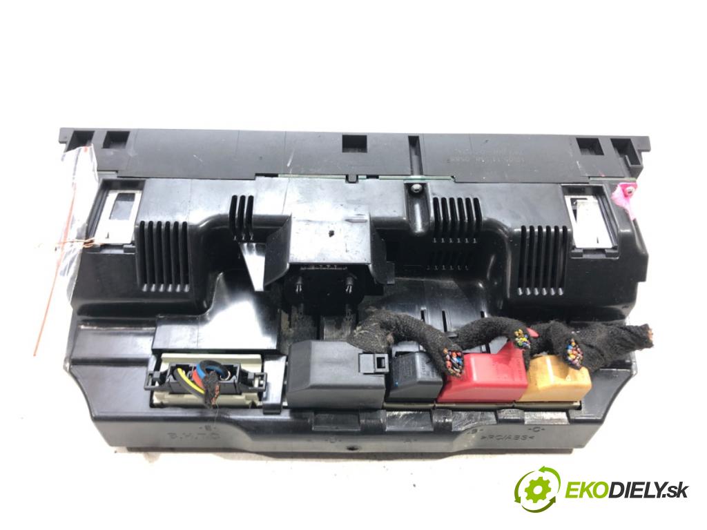 AUDI A6 C6 (4F2) 2004 - 2011    4.2 quattro 246 kW [335 KM] benzyna 2004 - 2006  Panel ovládania kúrenia 4F1820043AL (Prepínače, spínače, tlačidlá a ovládače kúrenia)