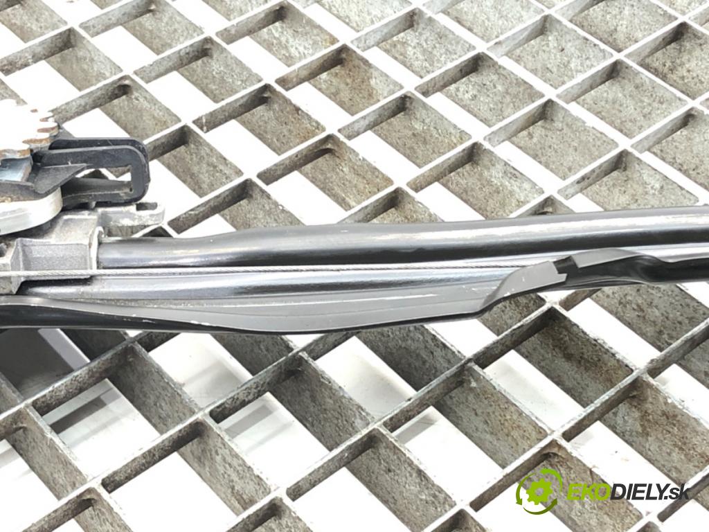 MASERATI QUATTROPORTE VI 2012 - 2022    3.0 S Q4 302 kW [411 KM] benzyna 2013 - 2022  mechanismus okna přední část levý 6700098160