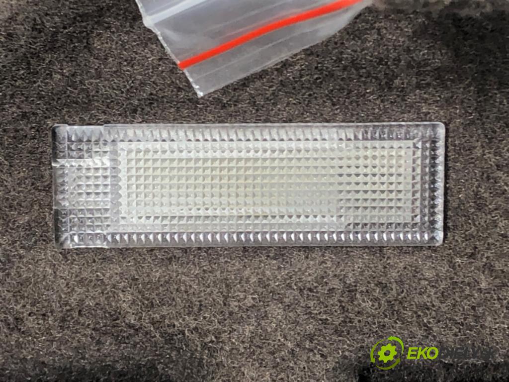 MASERATI QUATTROPORTE VI 2012 - 2022    3.0 S Q4 302 kW [411 KM] benzyna 2013 - 2022  čalúnenie kufra pravy 06700132590