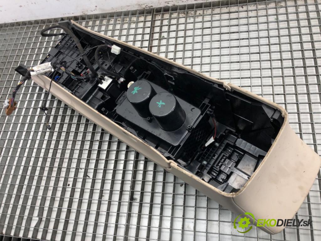 MASERATI QUATTROPORTE VI 2012 - 2022    3.0 S Q4 302 kW [411 KM] benzyna 2013 - 2022  Tunel stredový  (Stredový tunel / panel)