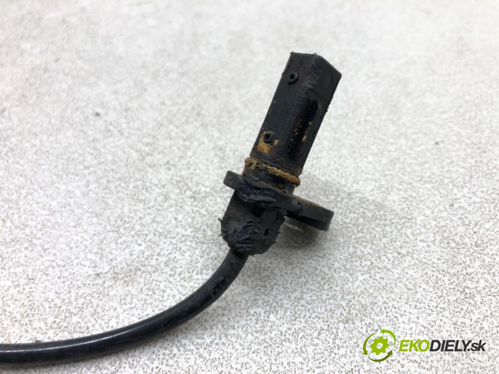 HYUNDAI i30 Kombi (GD) 2012 - 2022    1.4 CRDi 66 kW [90 KM] olej napędowy 2012 - 2022  Snímač ABS zadný pravy  (Snímače ABS)