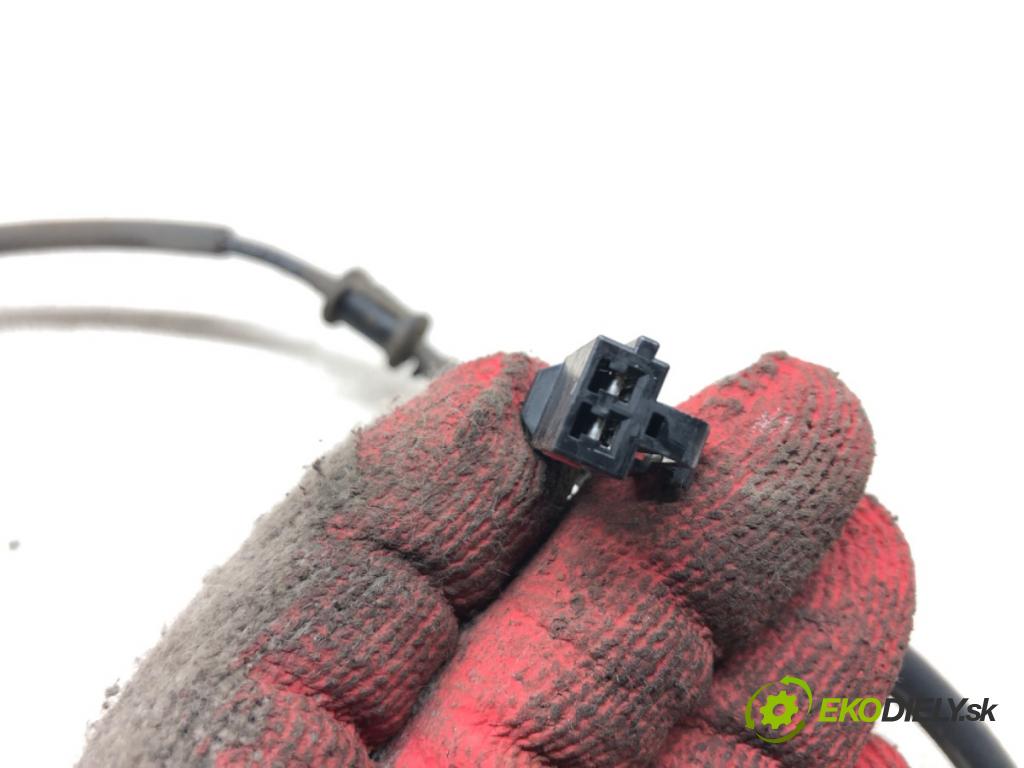 HYUNDAI i30 Kombi (GD) 2012 - 2022    1.4 CRDi 66 kW [90 KM] olej napędowy 2012 - 2022  Snímač ABS zadný pravy  (Snímače ABS)