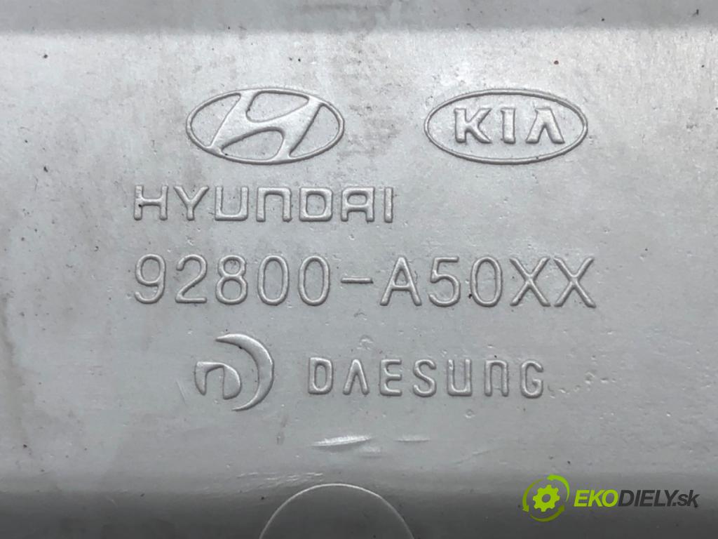 HYUNDAI i30 Kombi (GD) 2012 - 2022    1.4 CRDi 66 kW [90 KM] olej napędowy 2012 - 2022  svetlo stropné  (Osvetlenie interiéru)