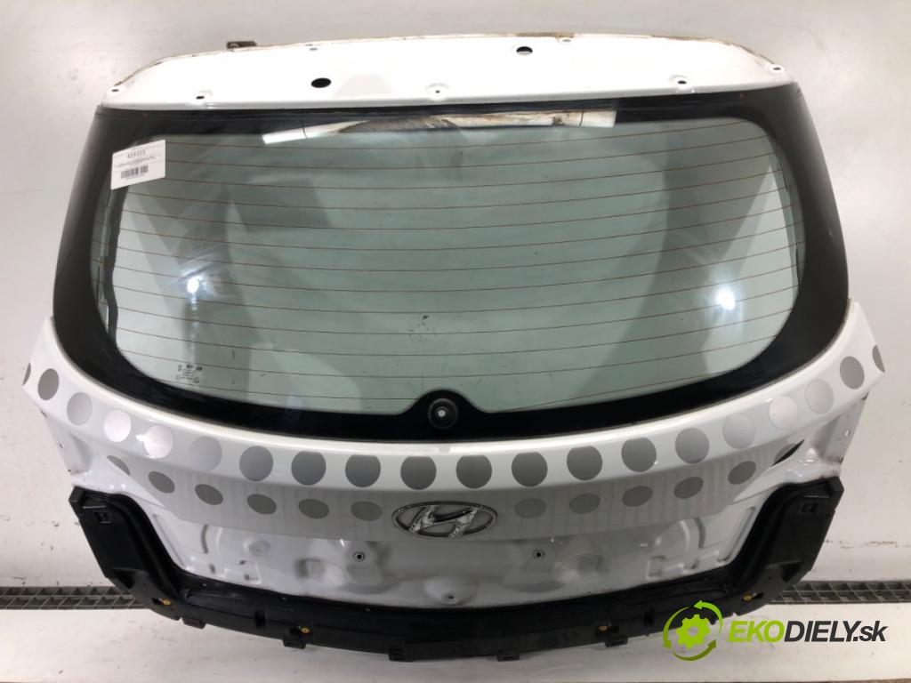 HYUNDAI i30 Kombi (GD) 2012 - 2022    1.4 CRDi 66 kW [90 KM] olej napędowy 2012 - 2022  zadní část kapota  (Zadní kapoty)