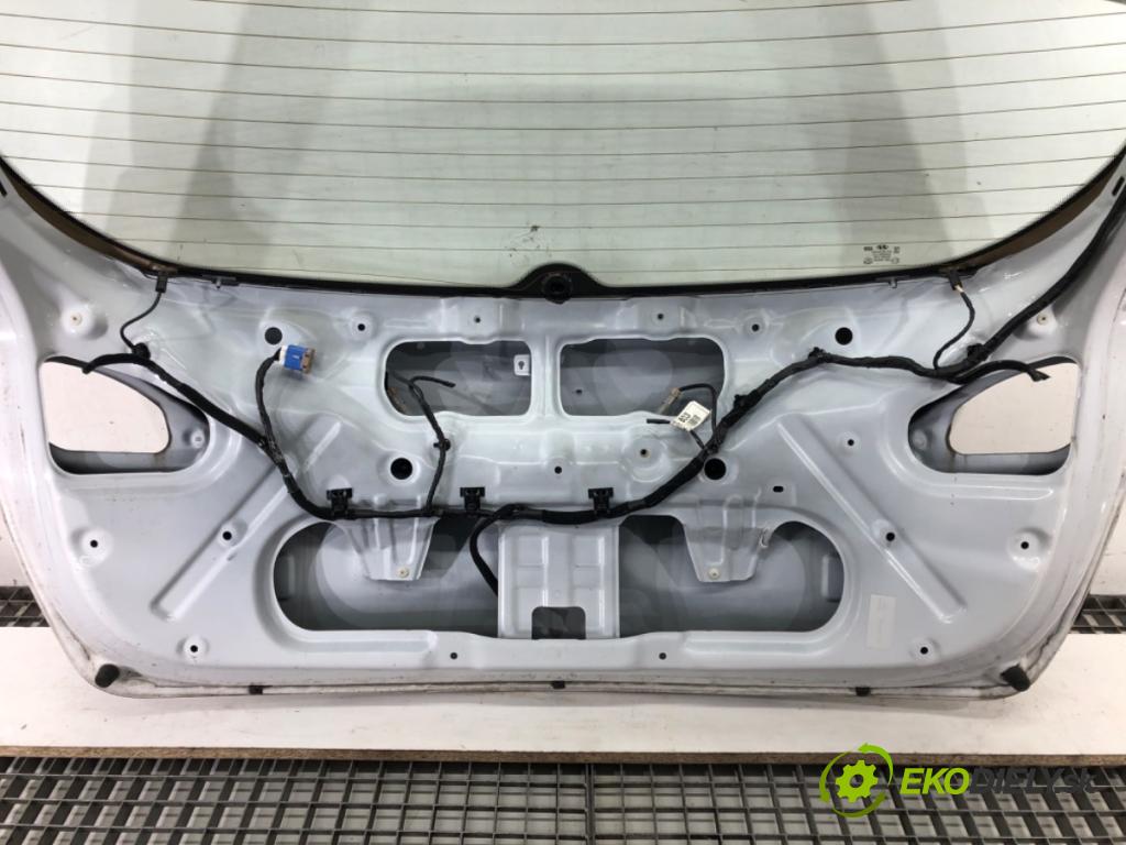 HYUNDAI i30 Kombi (GD) 2012 - 2022    1.4 CRDi 66 kW [90 KM] olej napędowy 2012 - 2022  zadní část kapota  (Zadní kapoty)